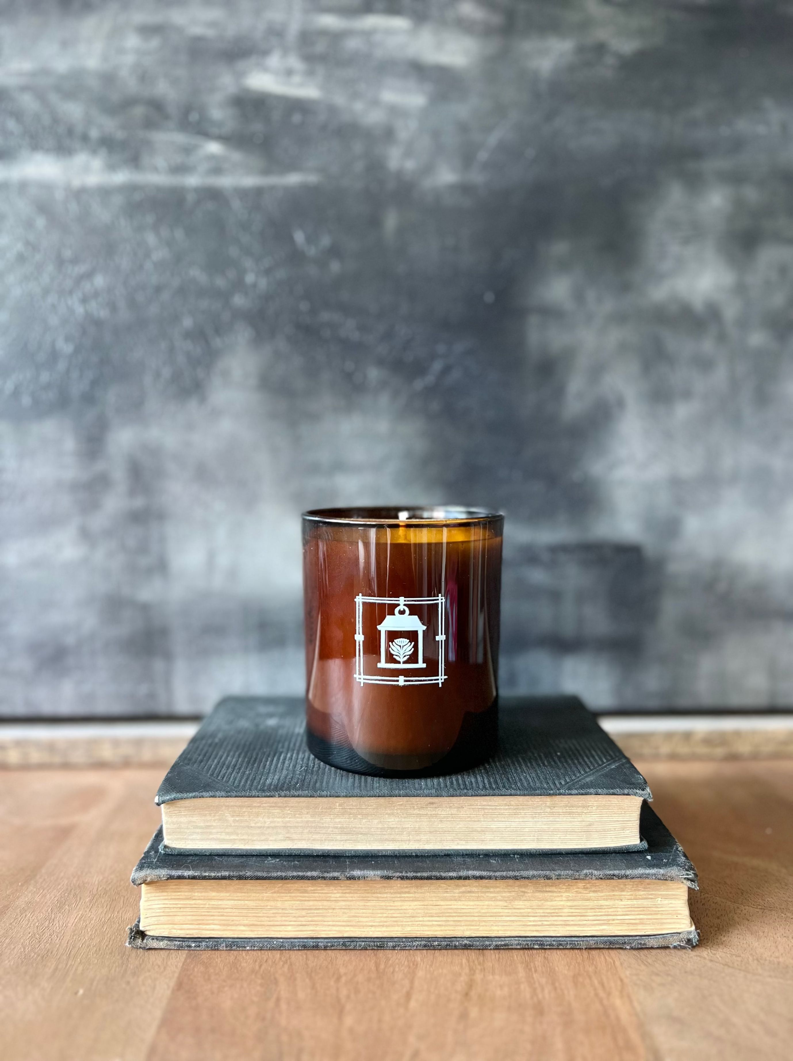 AGARWOOD ASH - 13 oz [cotton wick]